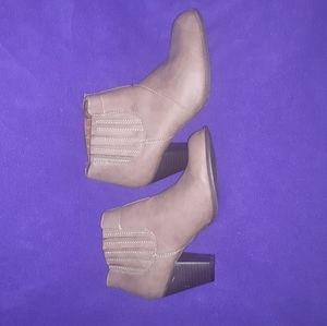 Women's designer dress shoes